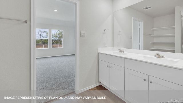 335 BOATMAN COVE, Seguin, TX 78155