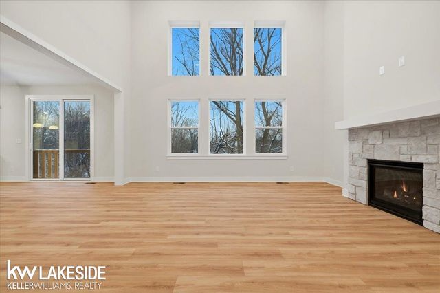 45155 Twin River Drive, Macomb Twp, MI 48044