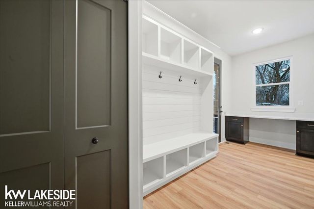 45155 Twin River Drive, Macomb Twp, MI 48044