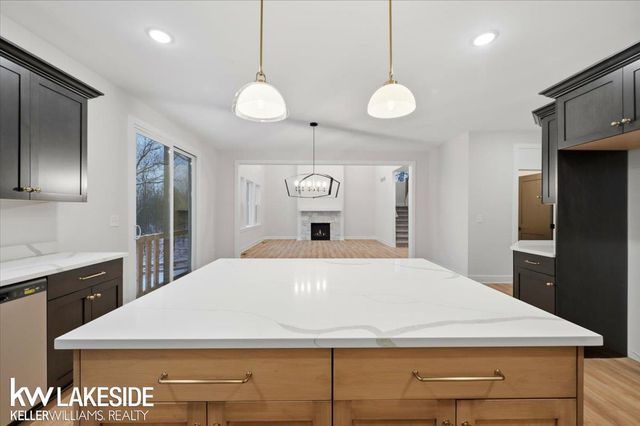 45155 Twin River Drive, Macomb Twp, MI 48044