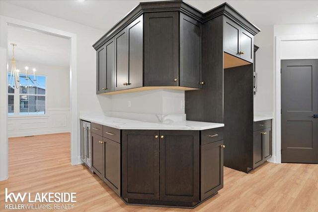 45155 Twin River Drive, Macomb Twp, MI 48044