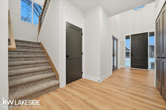 45155 Twin River Drive, Macomb Twp, MI 48044