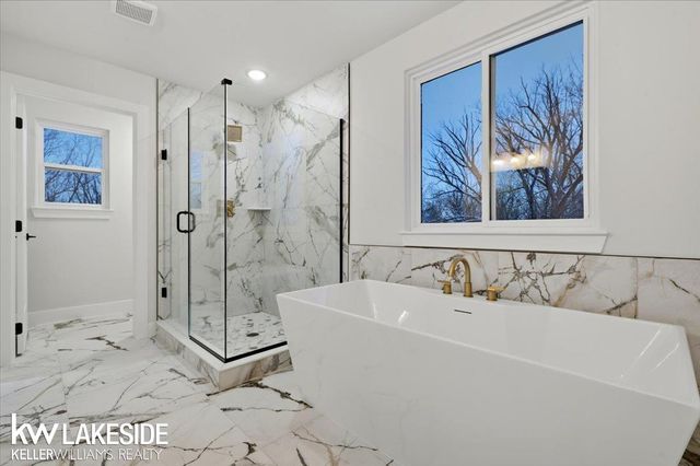 45155 Twin River Drive, Macomb Twp, MI 48044