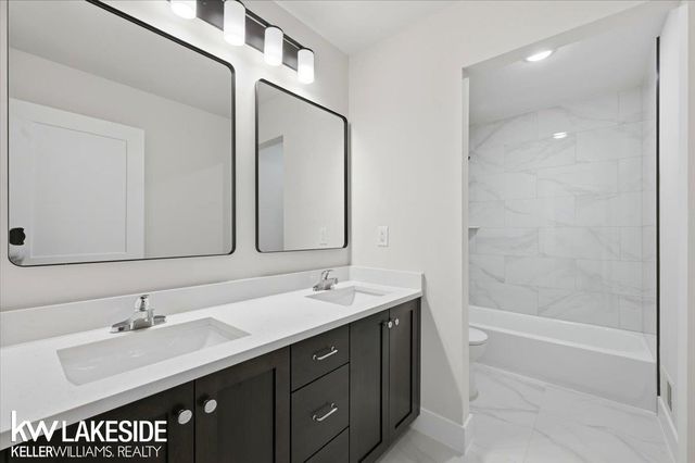 45155 Twin River Drive, Macomb Twp, MI 48044