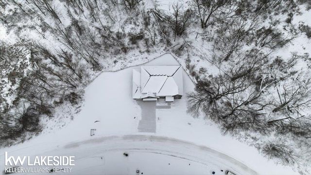 45155 Twin River Drive, Macomb Twp, MI 48044