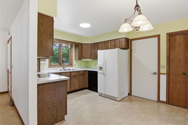 4725 Rudolph Road, Eau Claire, WI 54701