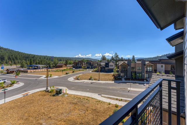 12957 Winter Camp Way, Truckee, CA 96161