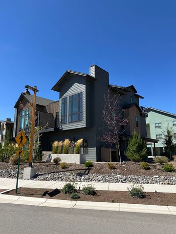 12957 Winter Camp Way, Truckee, CA 96161