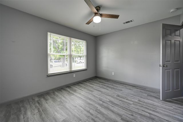 4913 Tahoe Drive, Fort Worth, TX 76119