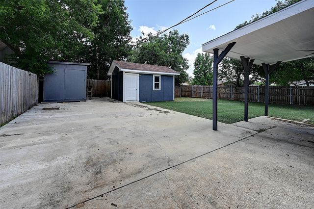 4913 Tahoe Drive, Fort Worth, TX 76119