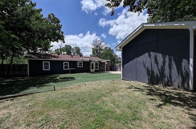 4913 Tahoe Drive, Fort Worth, TX 76119