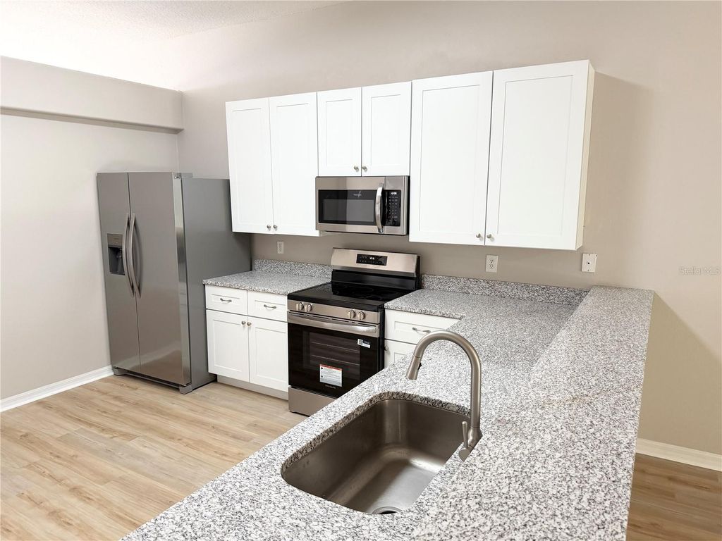 Image 18 of property listing at 65 BROCKTON LANE, Palm Coast, FL 32137