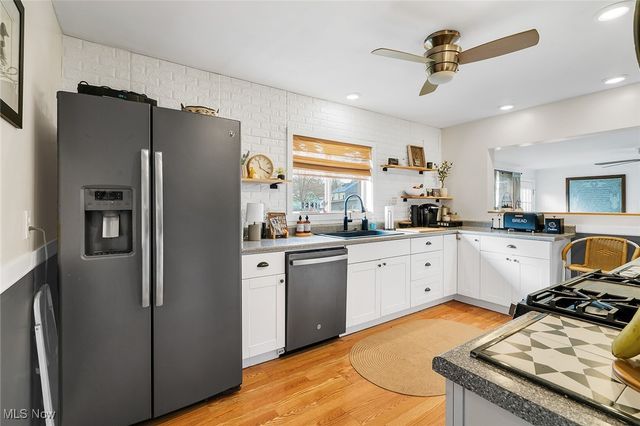 2702 Bears Den Road, Youngstown, OH 44511