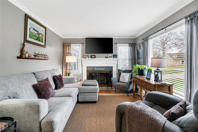 2702 Bears Den Road, Youngstown, OH 44511