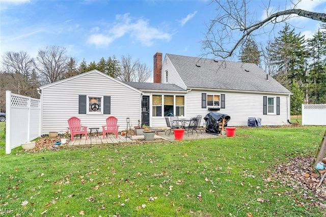 2702 Bears Den Road, Youngstown, OH 44511