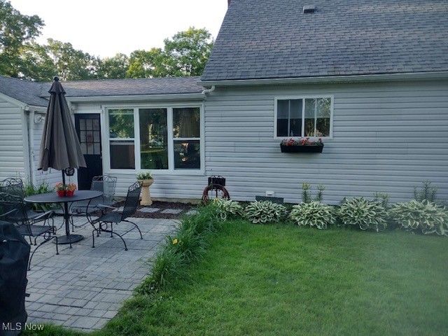 2702 Bears Den Road, Youngstown, OH 44511