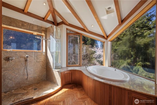 17040 Agate Street NE, Bainbridge Island, WA 98110