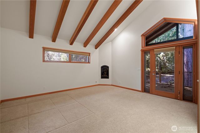 17040 Agate Street NE, Bainbridge Island, WA 98110