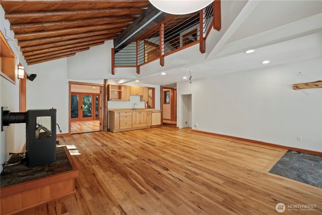 17040 Agate Street NE, Bainbridge Island, WA 98110