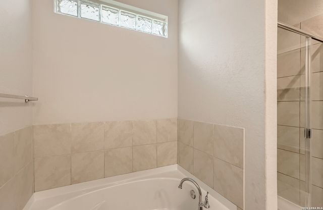 5607 BURR BLF, San Antonio, TX 78266
