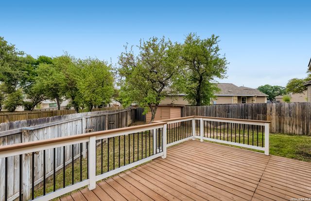 5607 BURR BLF, San Antonio, TX 78266