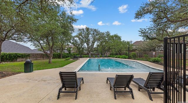 5607 BURR BLF, San Antonio, TX 78266