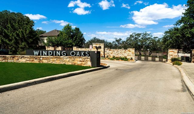 5607 BURR BLF, San Antonio, TX 78266