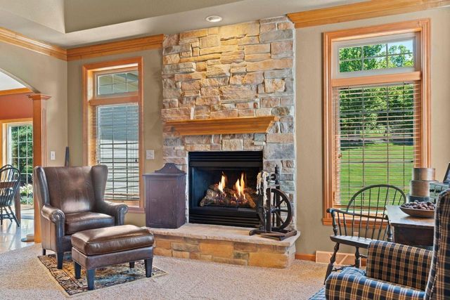 W230N7956 Bluebill DRIVE, Sussex, WI 53089