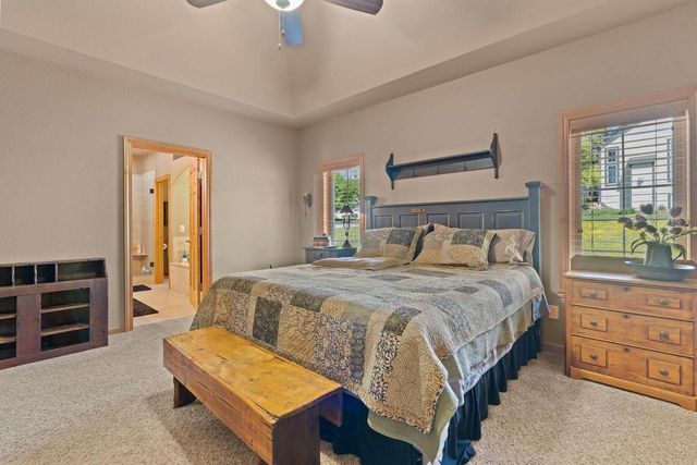 W230N7956 Bluebill DRIVE, Sussex, WI 53089