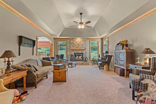 W230N7956 Bluebill DRIVE, Sussex, WI 53089
