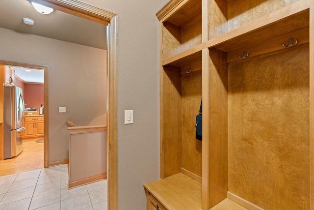 W230N7956 Bluebill DRIVE, Sussex, WI 53089