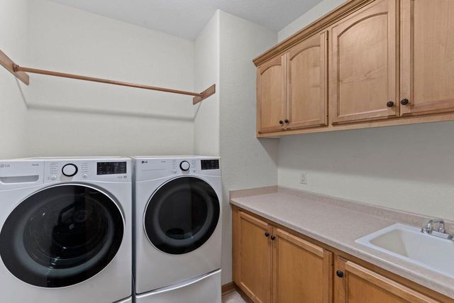 W230N7956 Bluebill DRIVE, Sussex, WI 53089