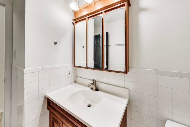 1662 Ivy Court, Schererville, IN 46375