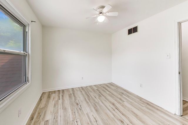 1662 Ivy Court, Schererville, IN 46375
