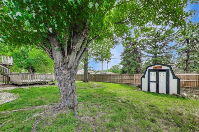 1662 Ivy Court, Schererville, IN 46375