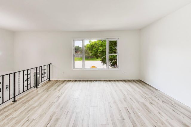 1662 Ivy Court, Schererville, IN 46375