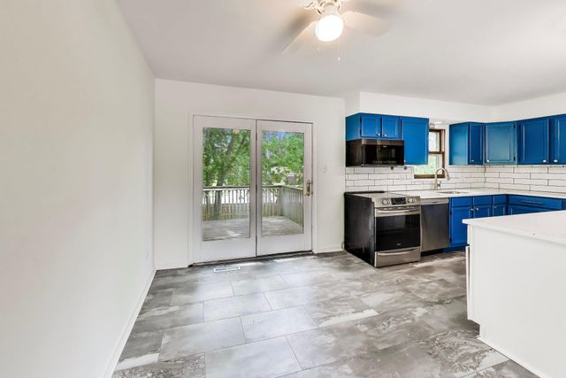 1662 Ivy Court, Schererville, IN 46375