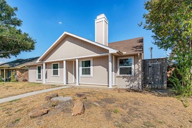 6816 Curry Drive, The Colony, TX 75056