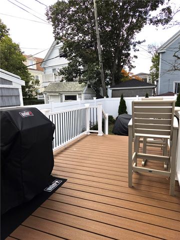 33 Slocum Street, Newport, RI 02840
