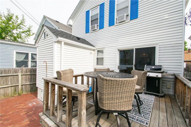 33 Slocum Street, Newport, RI 02840