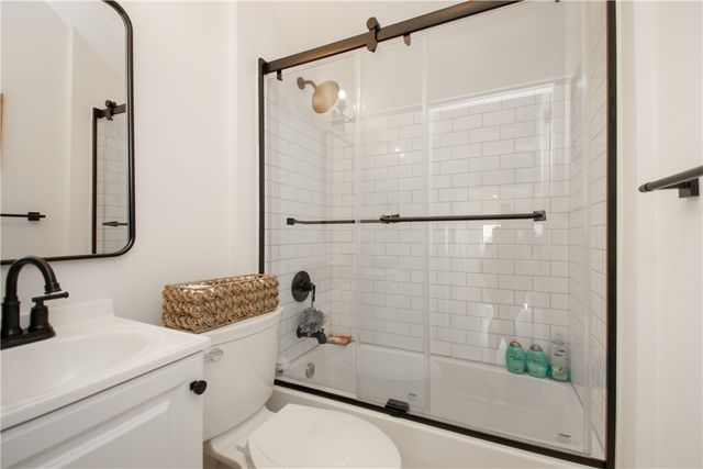 33 Slocum Street, Newport, RI 02840