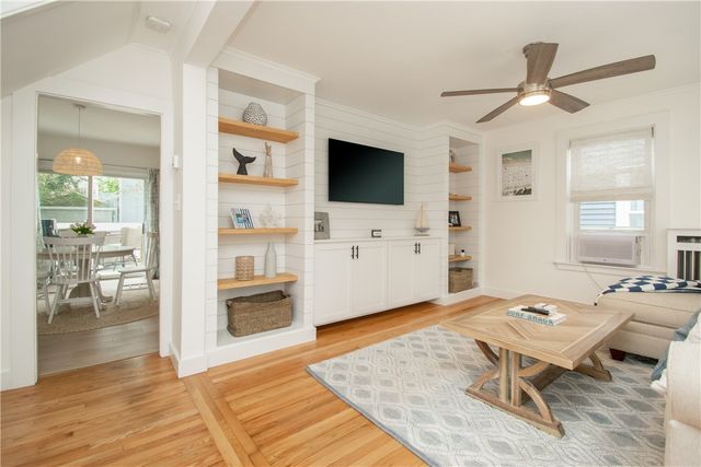 33 Slocum Street, Newport, RI 02840