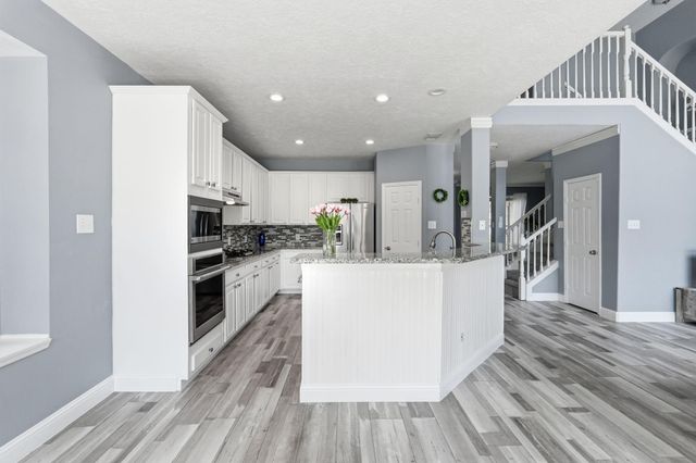 2 Sweet Birch Place, The Woodlands, TX 77382