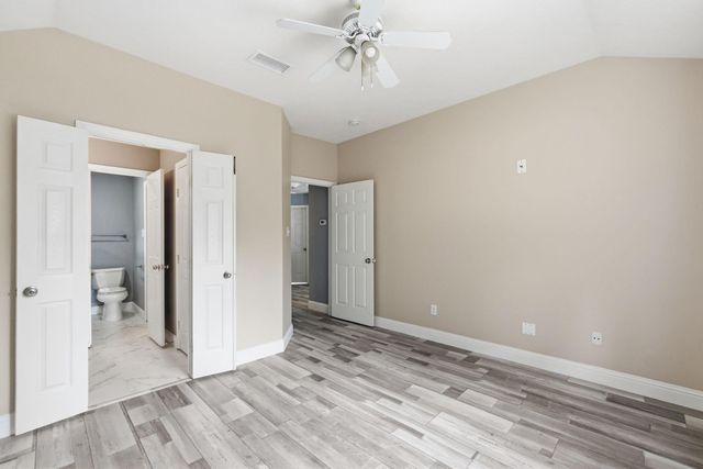 2 Sweet Birch Place, The Woodlands, TX 77382