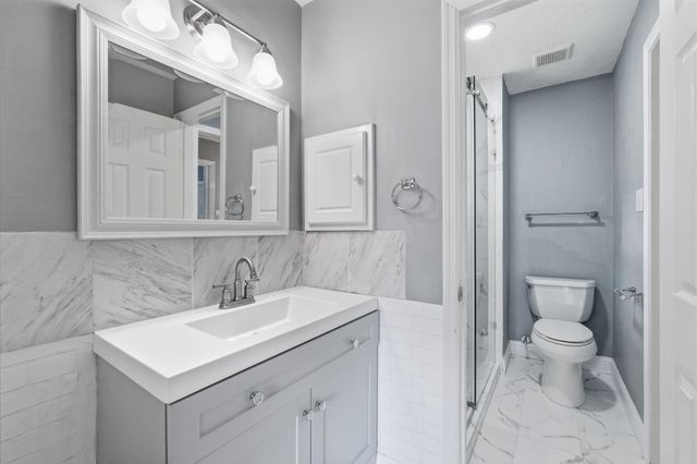2 Sweet Birch Place, The Woodlands, TX 77382