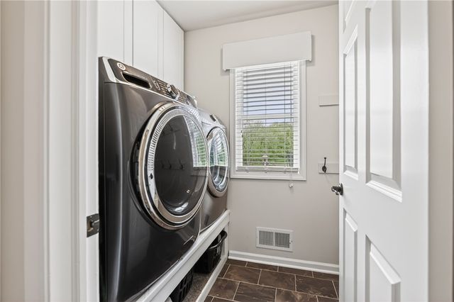 908 Taylor Rise, Victor, NY 14564