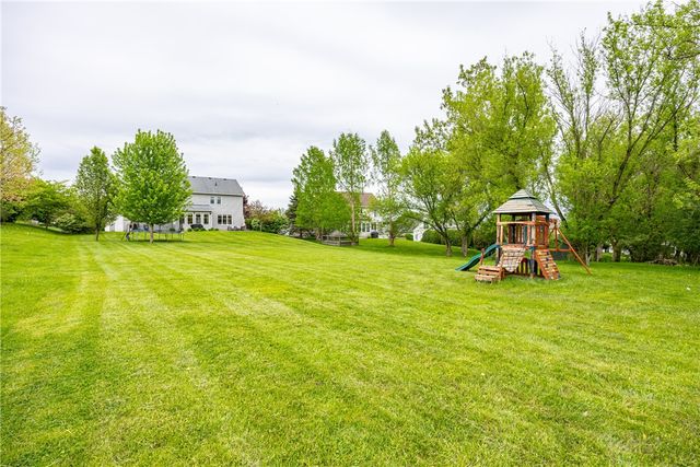 908 Taylor Rise, Victor, NY 14564