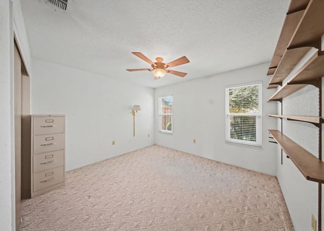 1252 Sterling Pl, Manteca, CA 95336