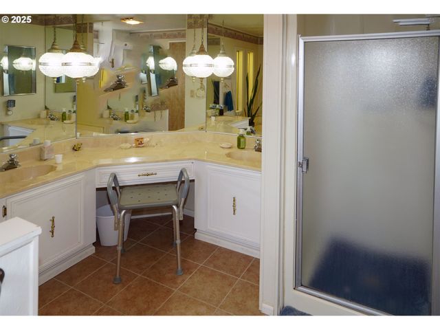 100 Sw 195TH Ave #49, Beaverton, OR 97006