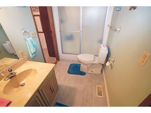 100 Sw 195TH Ave #49, Beaverton, OR 97006